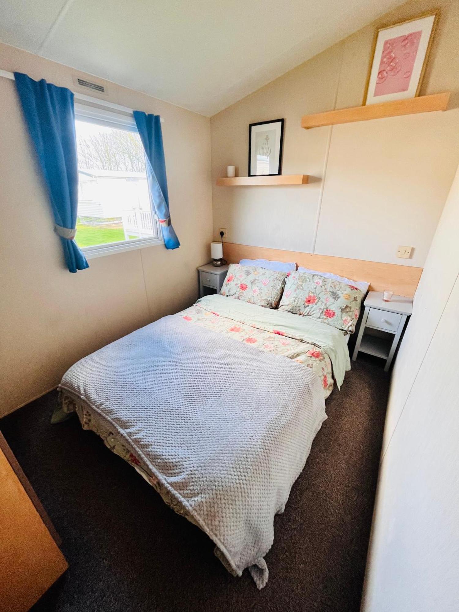 Lola'S Caravan. Your Home Away From Home. Parkeston Экстерьер фото
